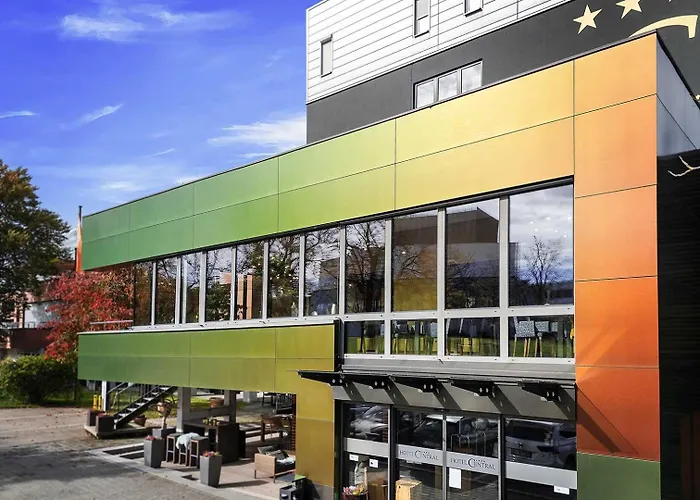 Resort: Hotel Central